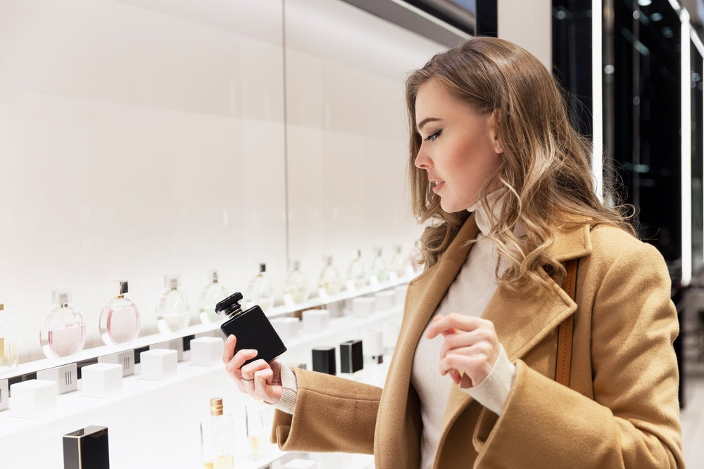Cum verifici autenticitatea unui parfum: 10 sfaturi de la my Geisha