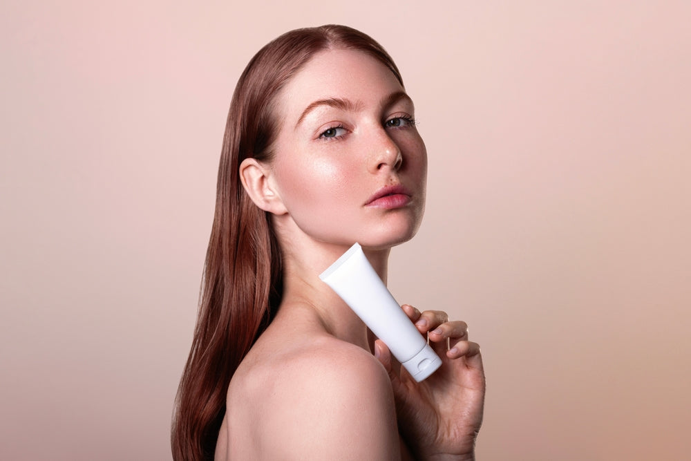 Cum să alegi crema cu SPF potrivită pentru tenul sensibil