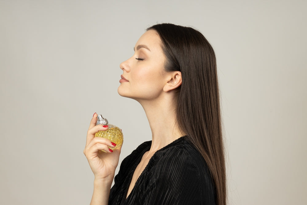 Cum să aplici corect parfumul pentru o persistență maximă?