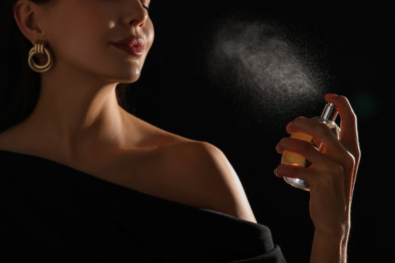 Parfumuri de seară: cum să alegi aroma potrivită pentru evenimente elegante?