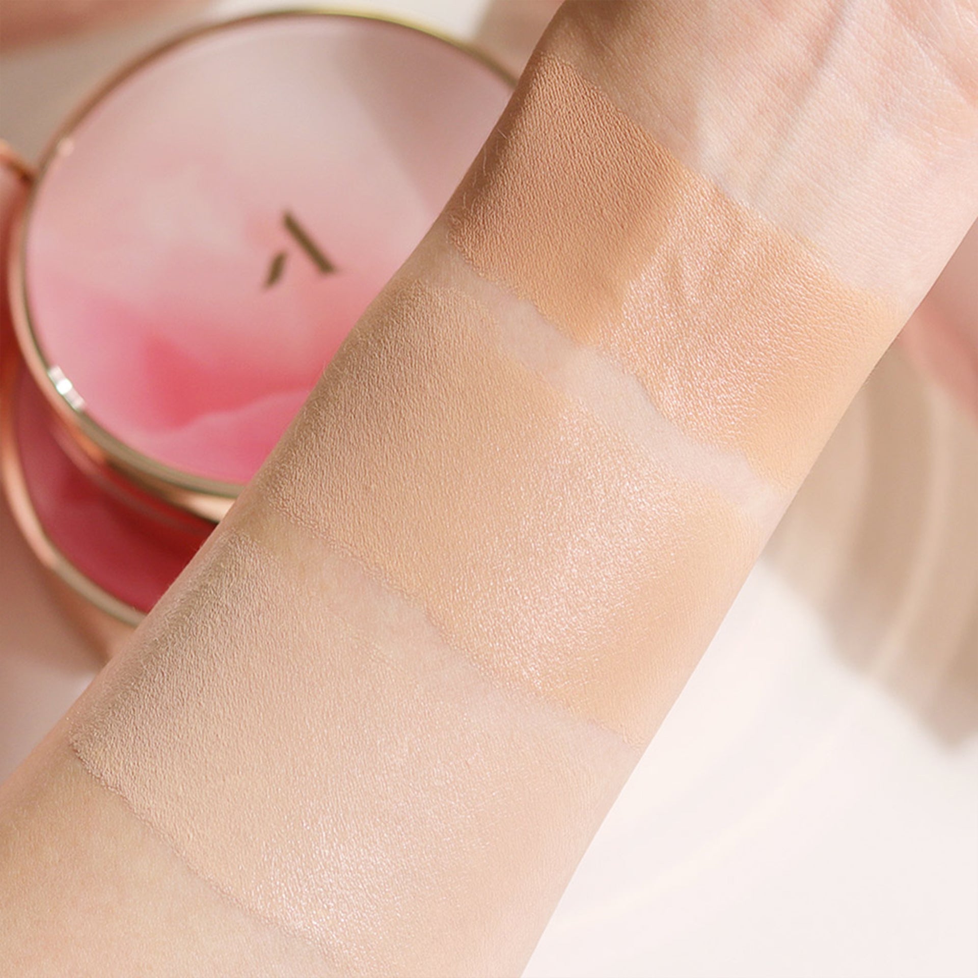 Aperire - Day Dream Cover Cushion